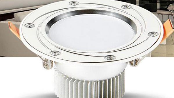 What problems should we pay attention to when choosing downlights?